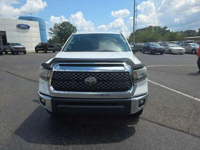 Used 2020 White Toyota SR5 image 8