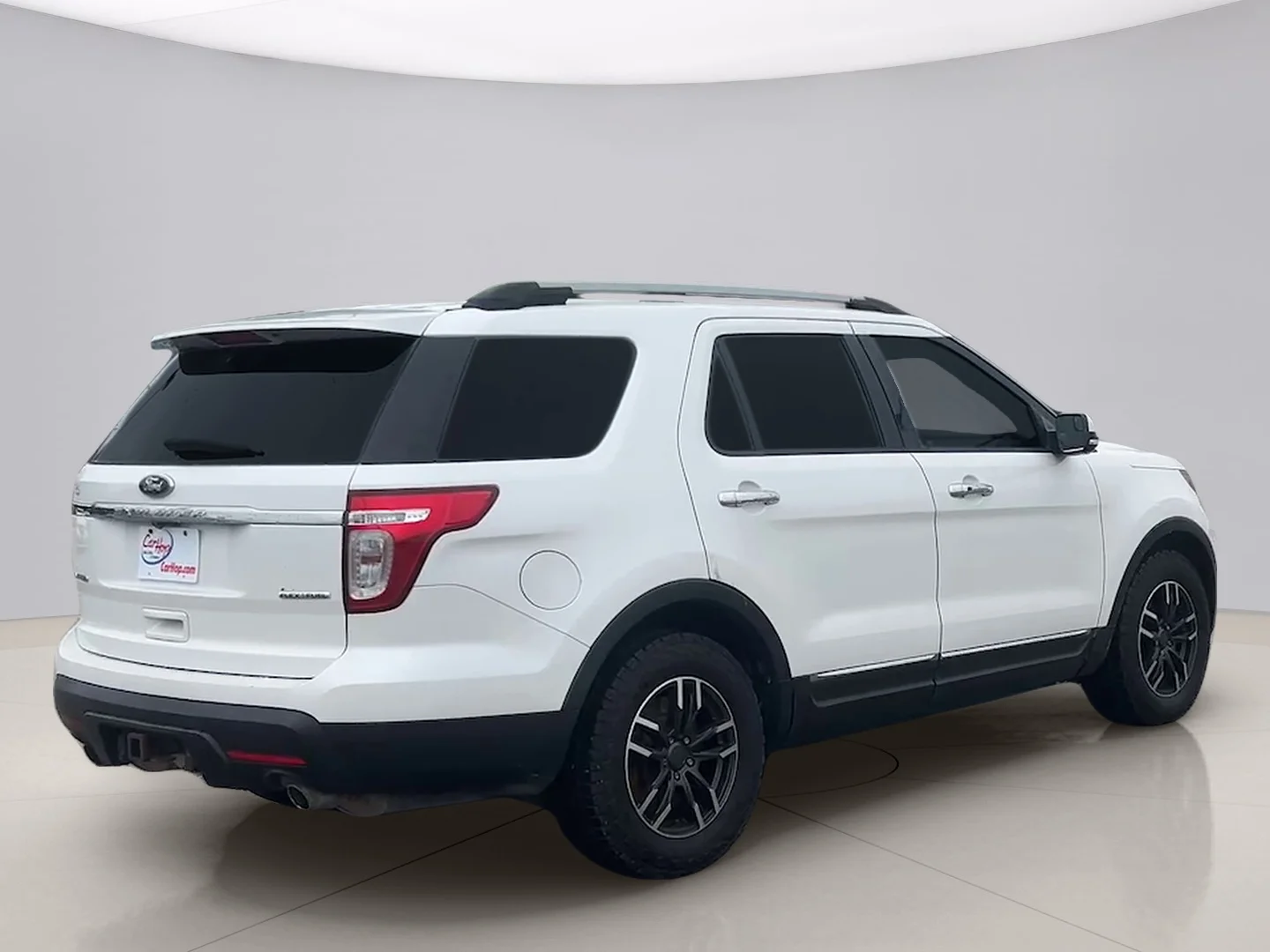 Used 2014 White Ford LIMITED image 6