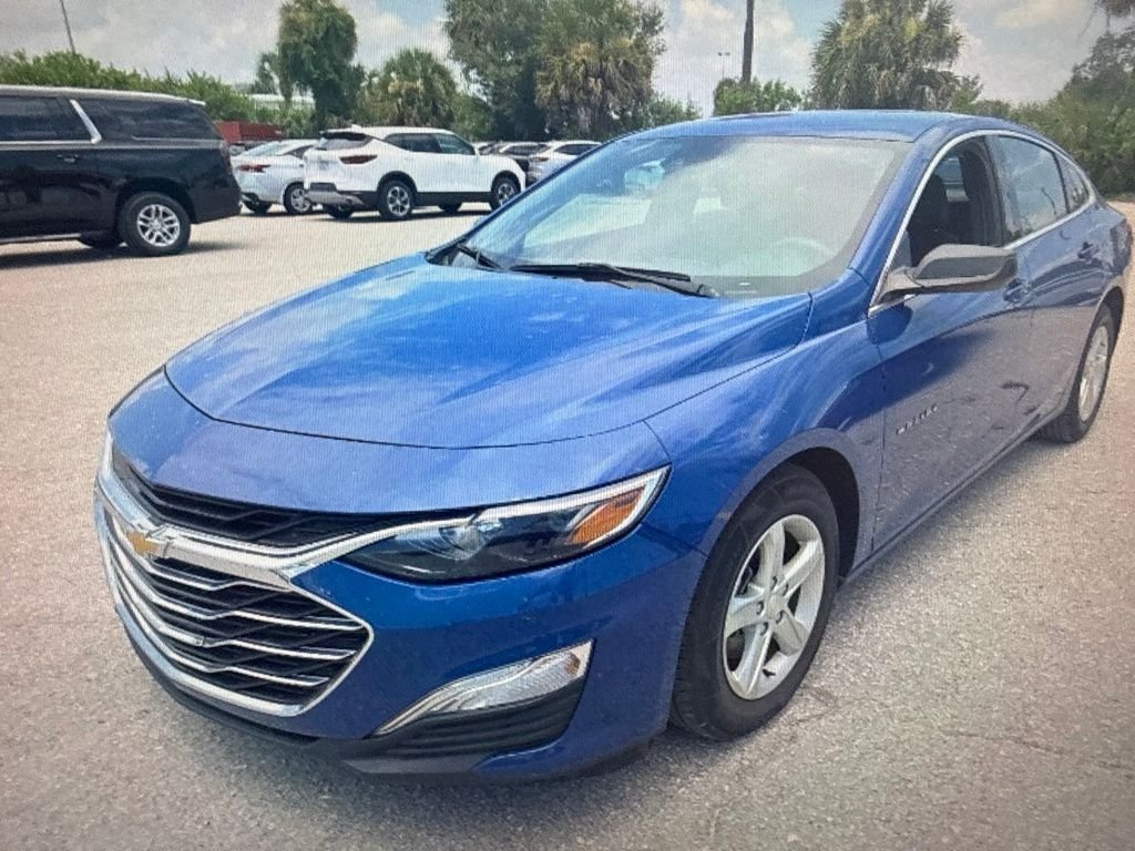 Used 2023 Blue Chevrolet LS image 2