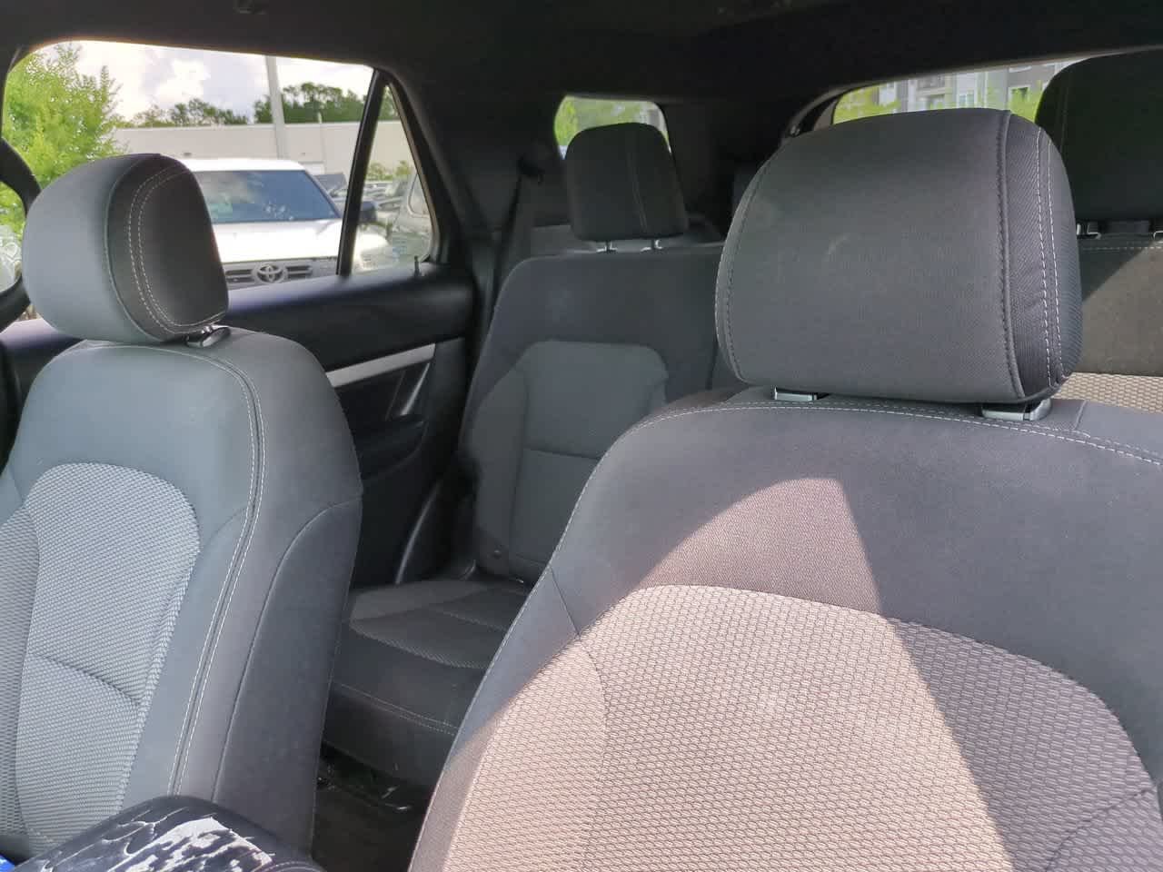 Used 2017 Magnetic Metallic Ford XLT image 8