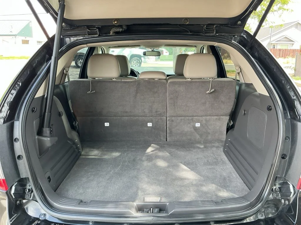 Used 2014 Black Ford Limited image 23