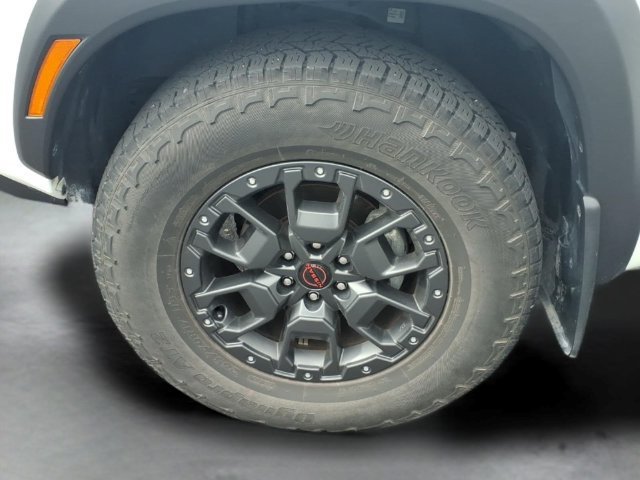 Used 2023 White Nissan Crew Cab PRO-4X 4x4 image 16