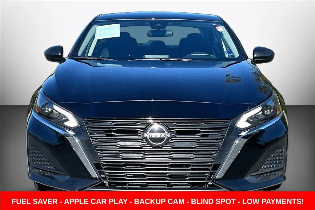 Used 2024 Black Nissan 2.5 SV image 2