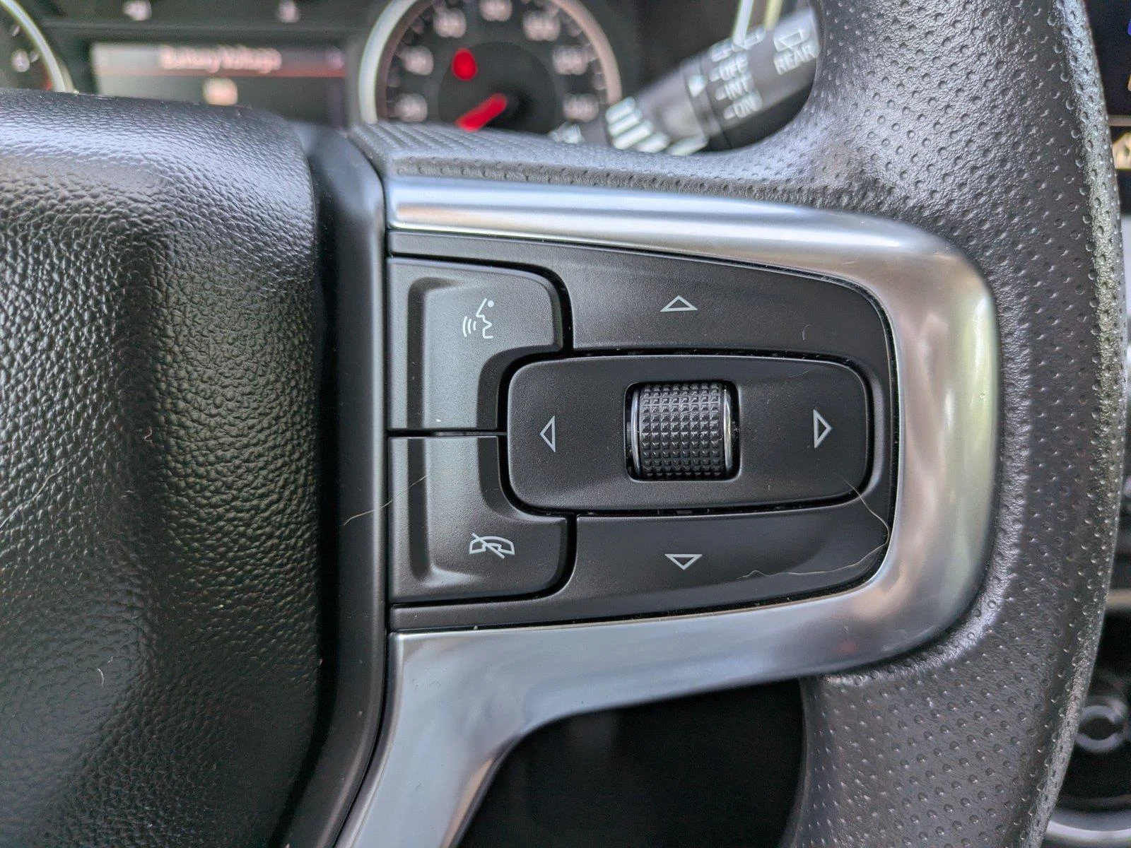 Used 2025 Riptide Blue Metallic Chevrolet LT image 25