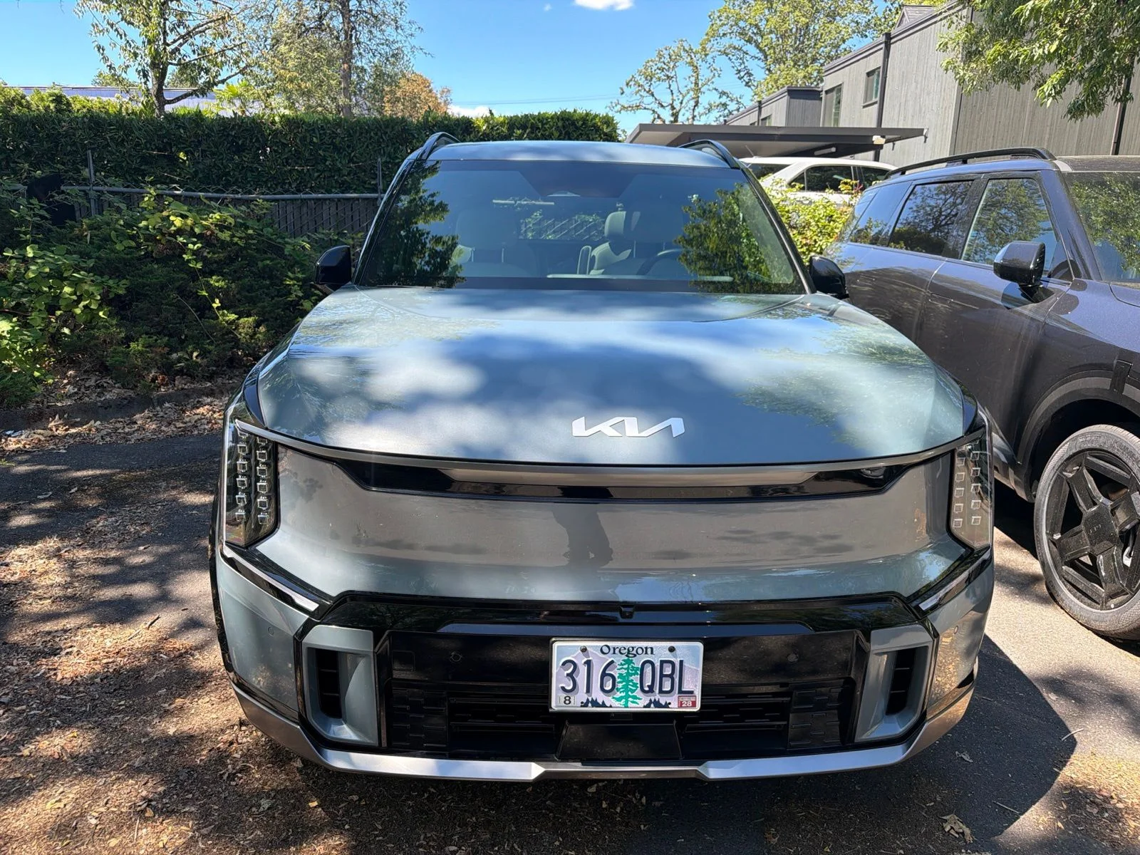 Used 2024 Kia EV9 GT-Line with VIN KNDAEFS53R6041704 for sale in Beaverton, OR