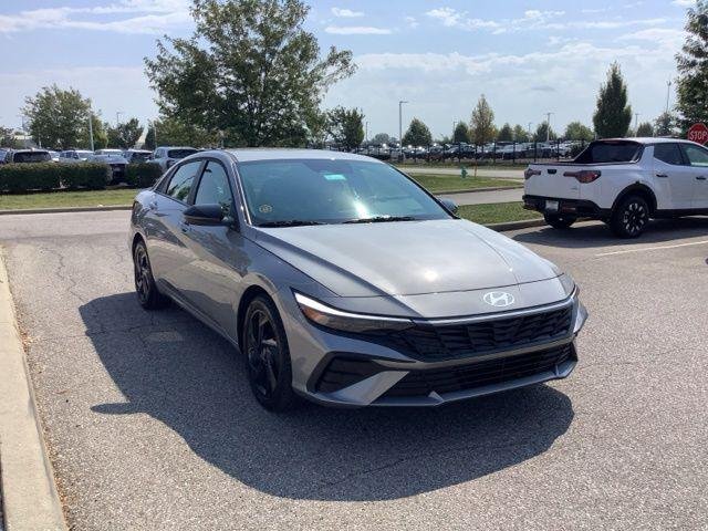 New 2026 Fluid Metal Hyundai SEL Sport image 3