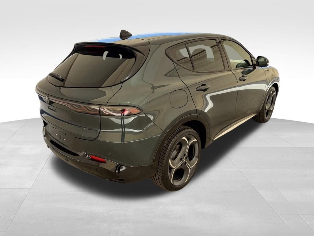 New 2026 Verde Monza (Green) Exterior Paint Alfa Romeo Sport Speciale image 7