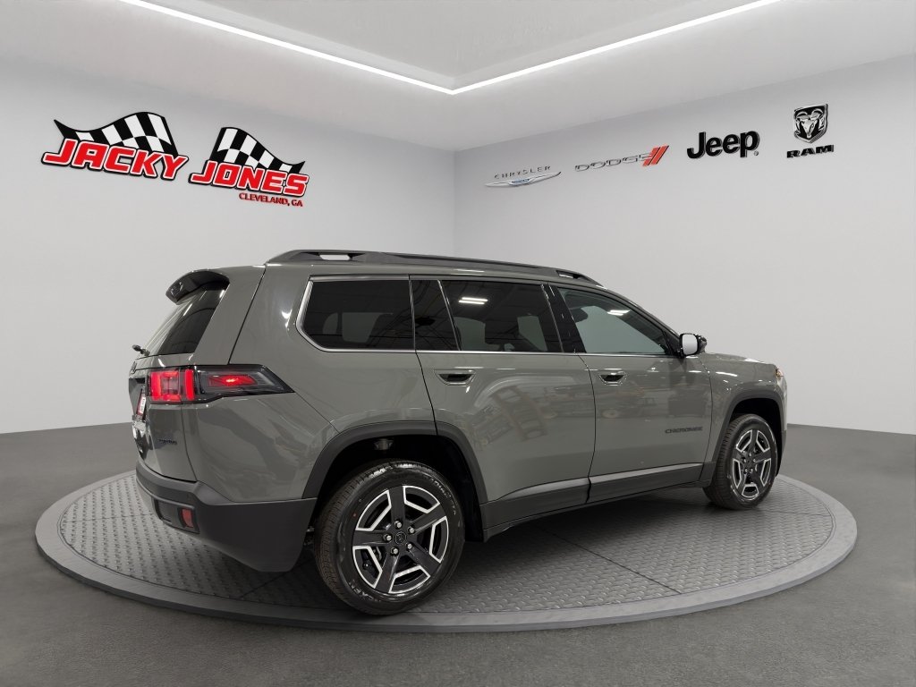 New 2026 Sting-Gray Clear-Coat Exterior Paint Jeep Laredo image 10