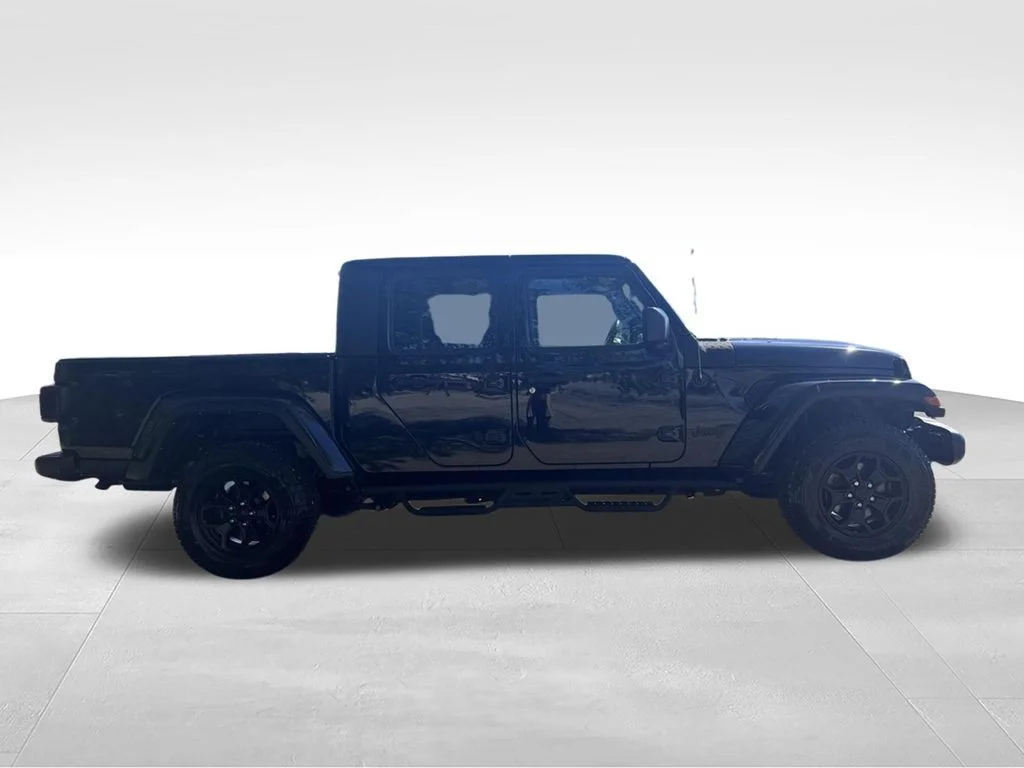 Used 2021 Black Jeep Willys image 8