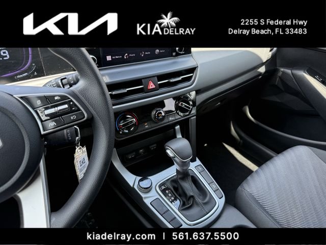 Certified Used 2025 White Kia LX image 23