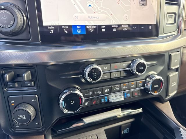 Used 2025 Brown Ford King Ranch image 19