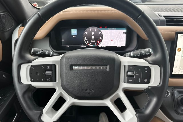 Used 2025 Black Land Rover S image 23