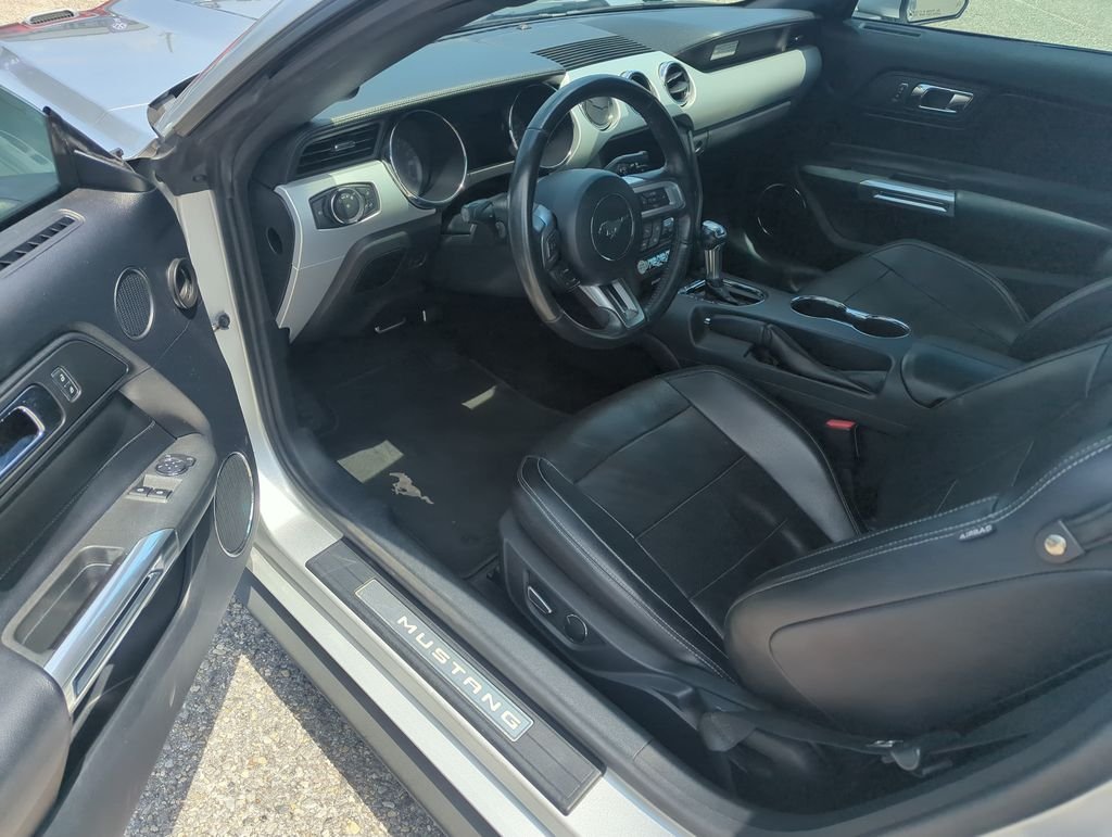 Used 2016 Silver Ford GT Premium image 11