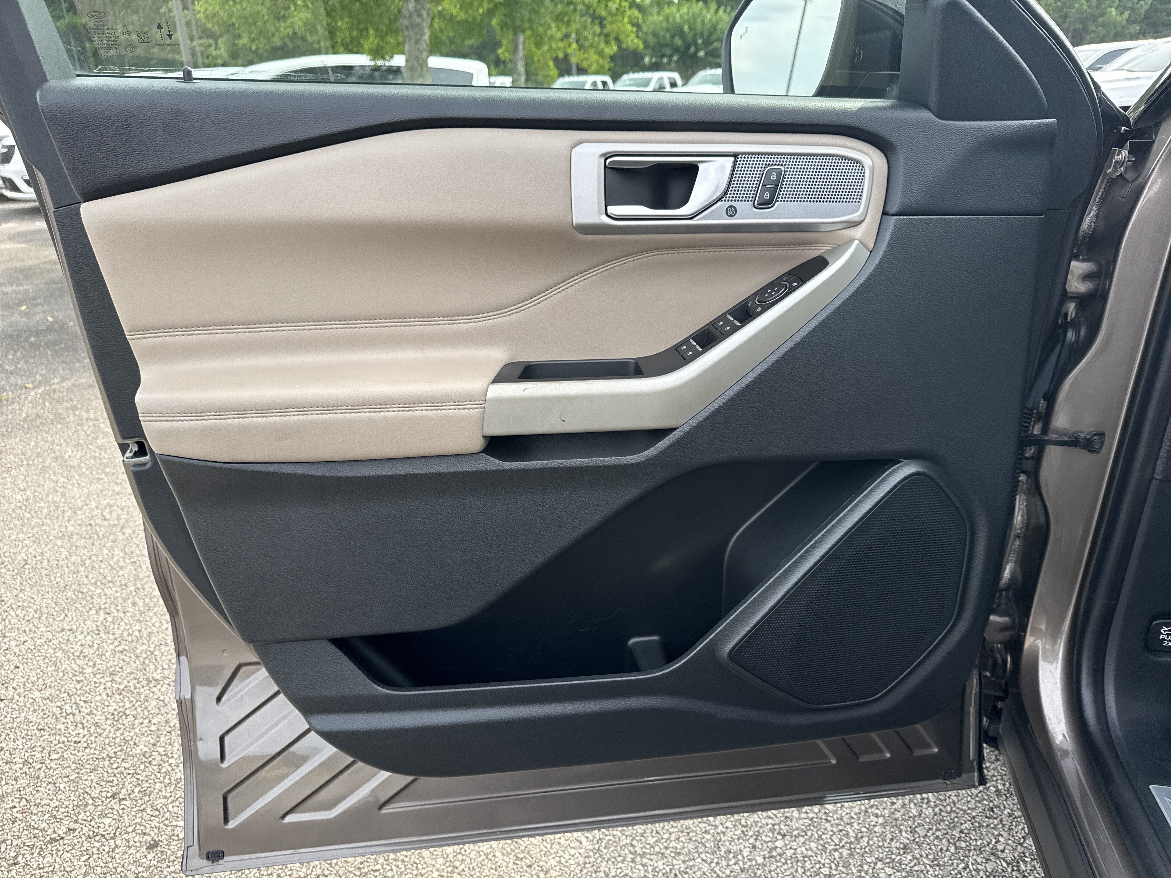 Used 2021 Gray Ford Limited image 11