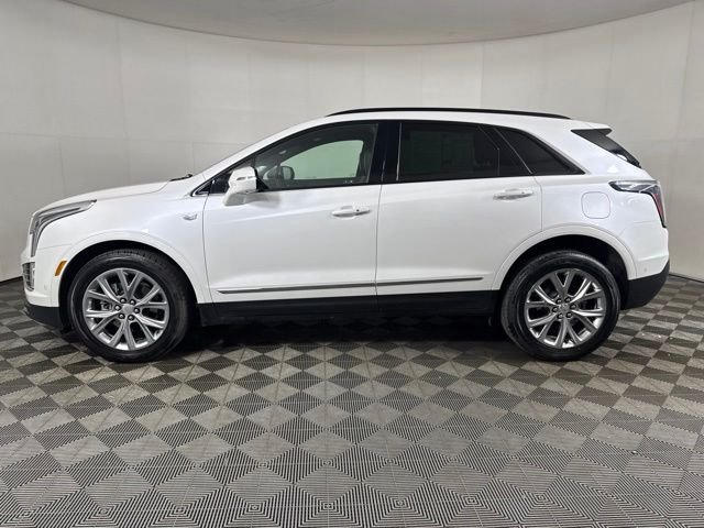 Used 2021 White Cadillac Sport image 7
