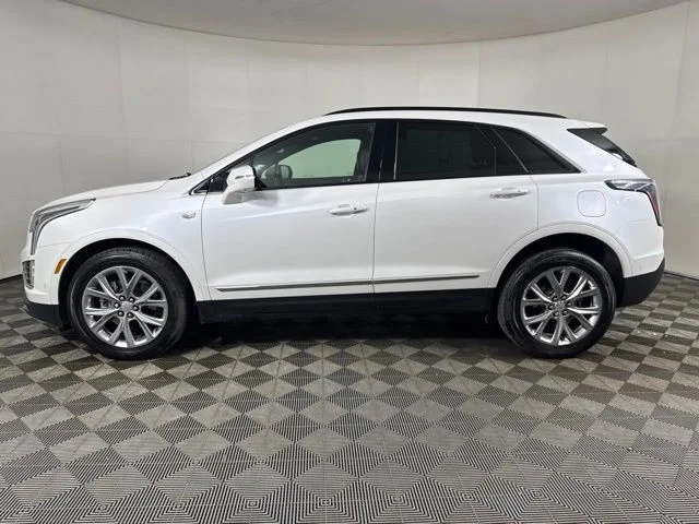 Used 2021 Crystal White Tricoat Cadillac Sport image 7