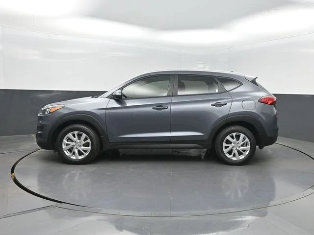 Used 2021 Gray Hyundai Value image 3