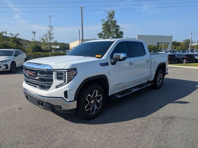 Used 2025 White GMC SLT image 7