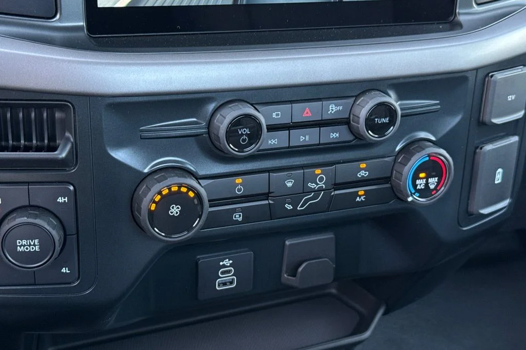 2025 Ford F-150 XL - Photo 15