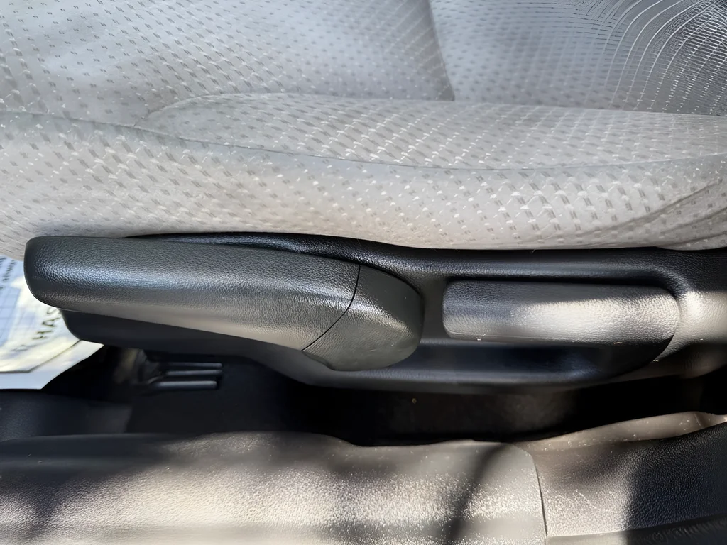 Used 2015 Modern Steel Metallic Honda Hybrid image 10