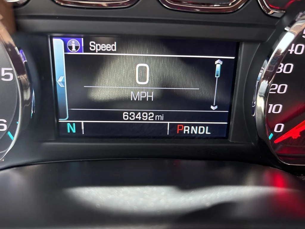 Used 2018 Cardinal Red GMC SLT image 23
