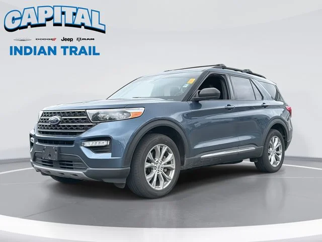 Used 2020 Blue Ford XLT image 1