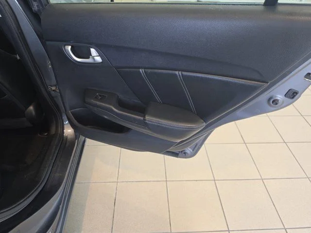Used 2013 Green Honda EX-L image 23