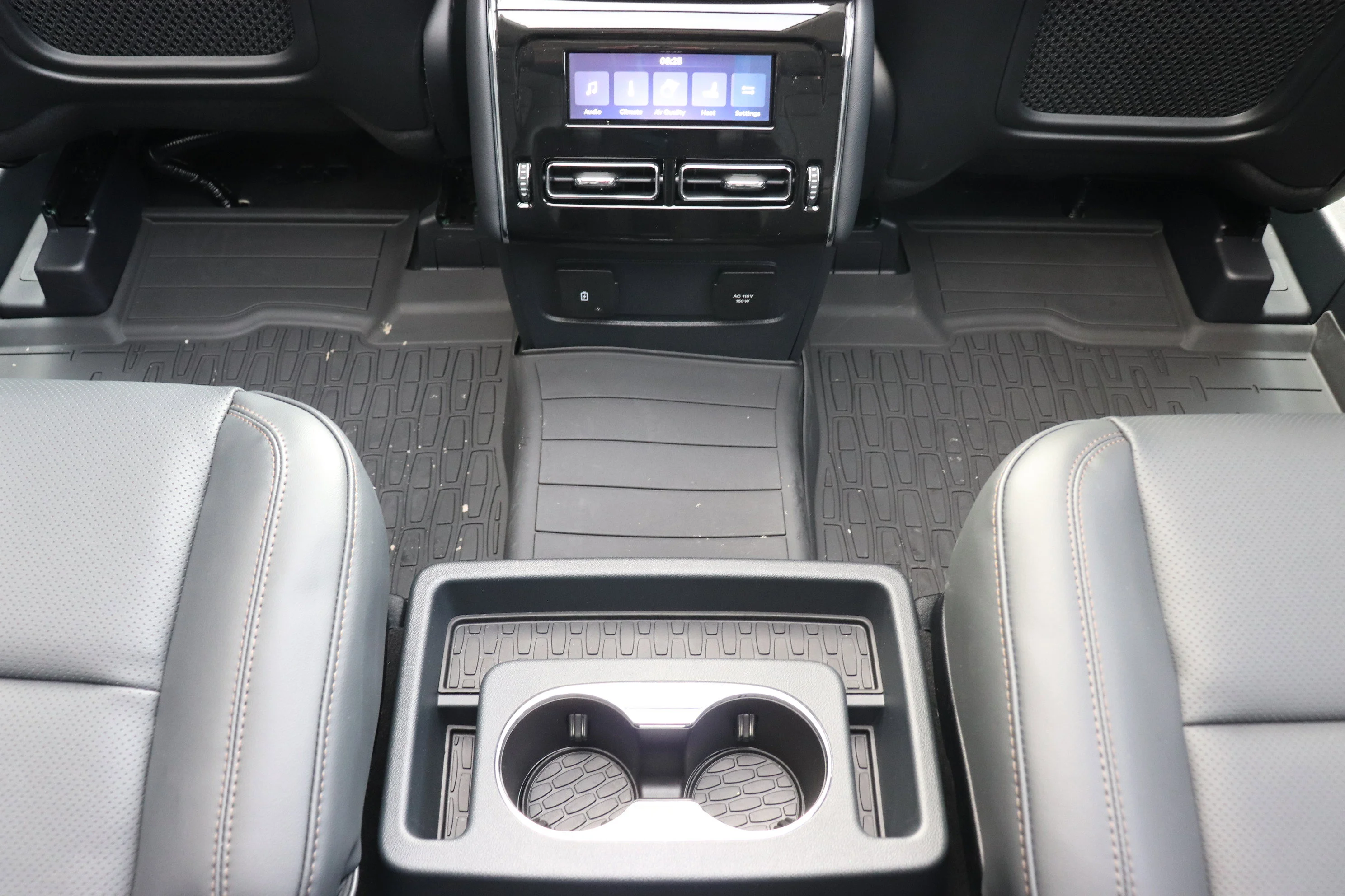 New 2026 INFINITE BLACK MET CC Lincoln Premiere image 13