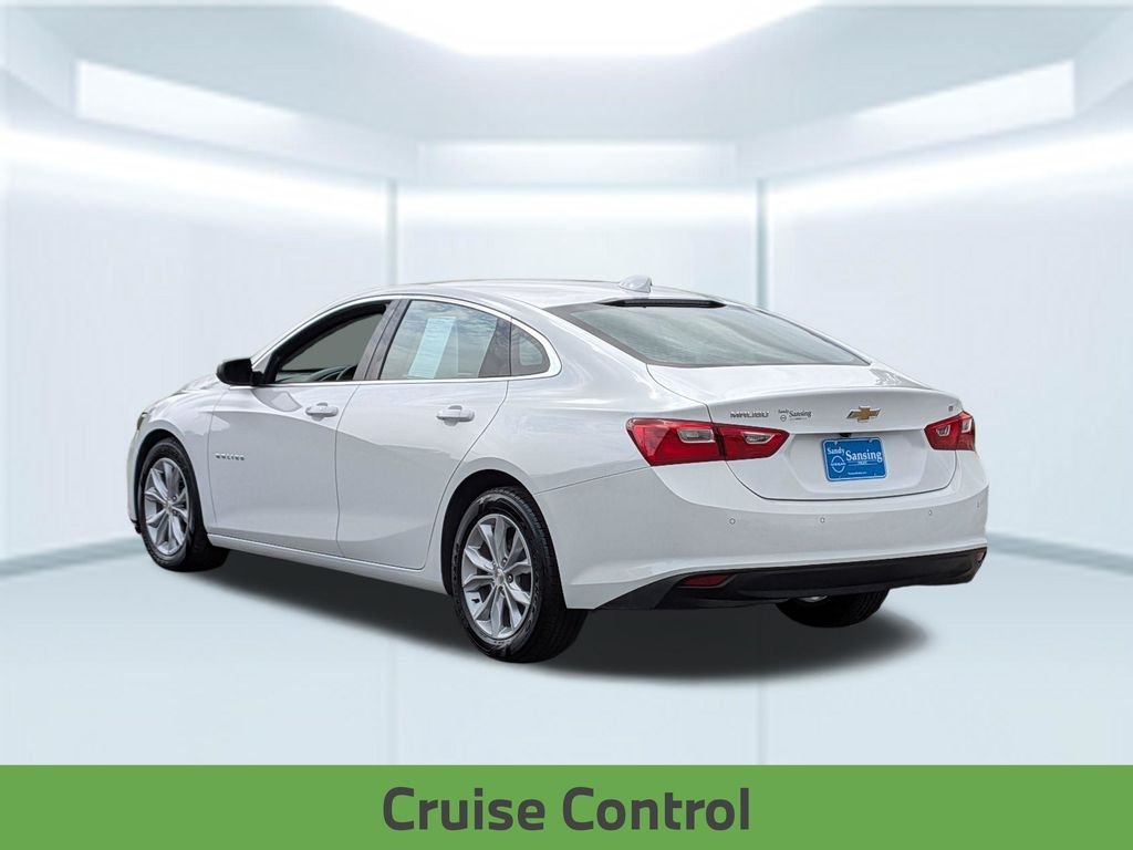 Used 2025 White Chevrolet LT image 4