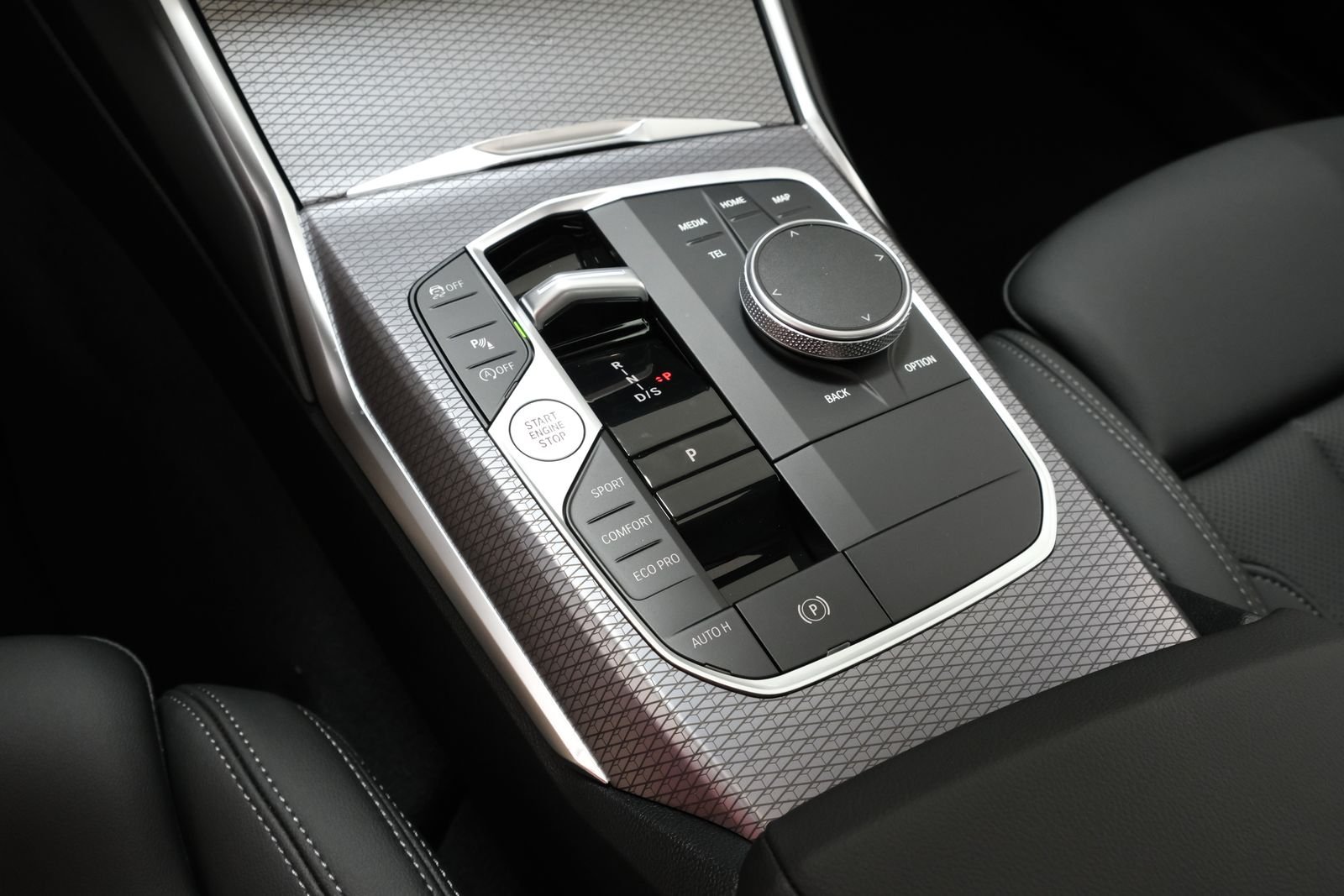 New 2026 Vegas Red Metallic BMW 330i xDrive image 35