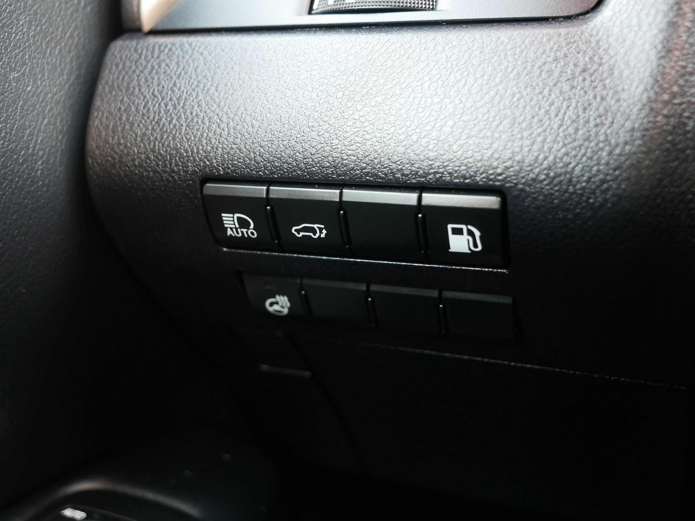 Used 2021 Eminent White Pearl Lexus RX 450h image 26