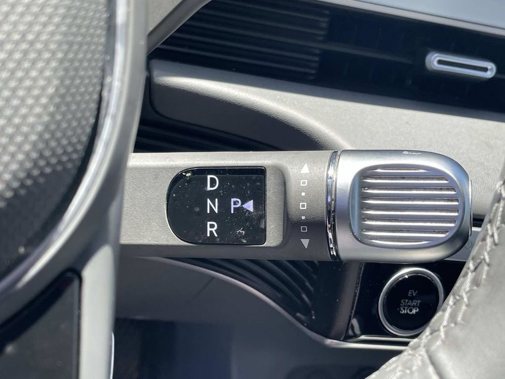 2023 Hyundai IONIQ 5 SE - Photo 18