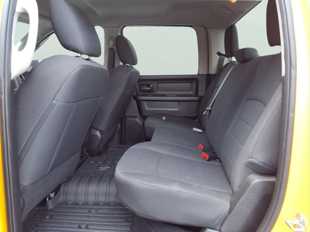 Used 2019 Yellow Ram Express image 17