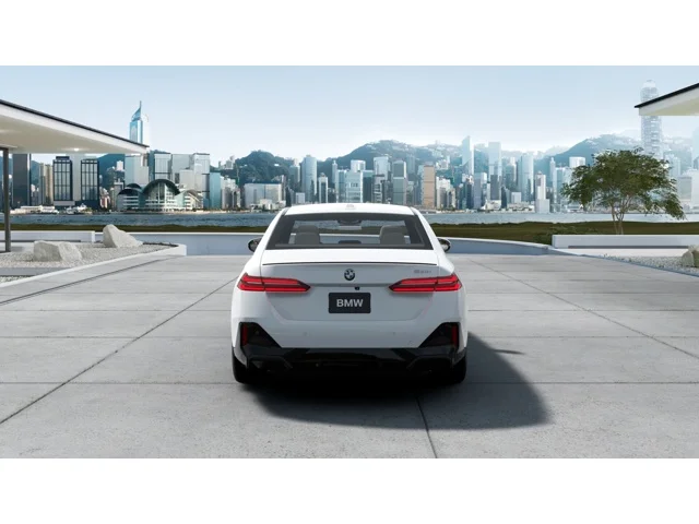 New 2027 Alpine White BMW  image 5