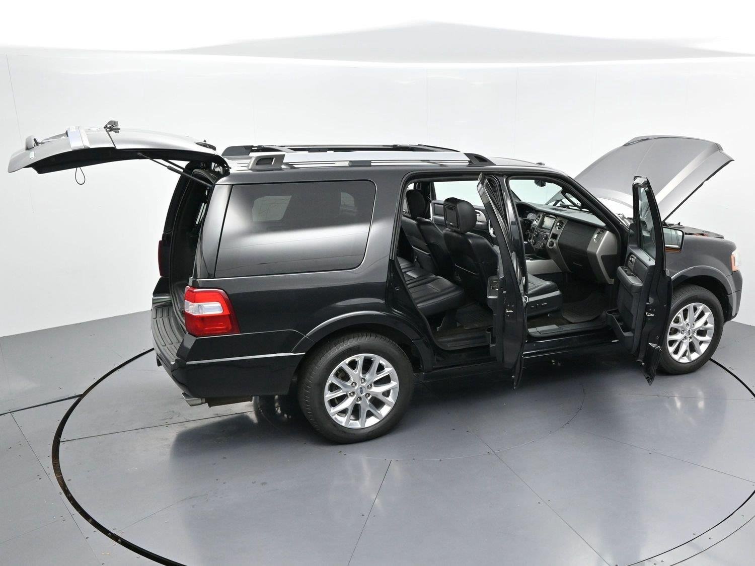 Used 2015 Tuxedo Black Metallic Ford Limited image 49
