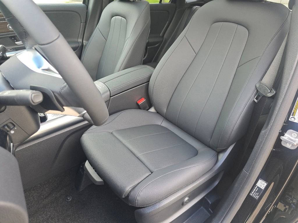 New 2026 Night Black Mercedes-Benz GLA 250 image 62