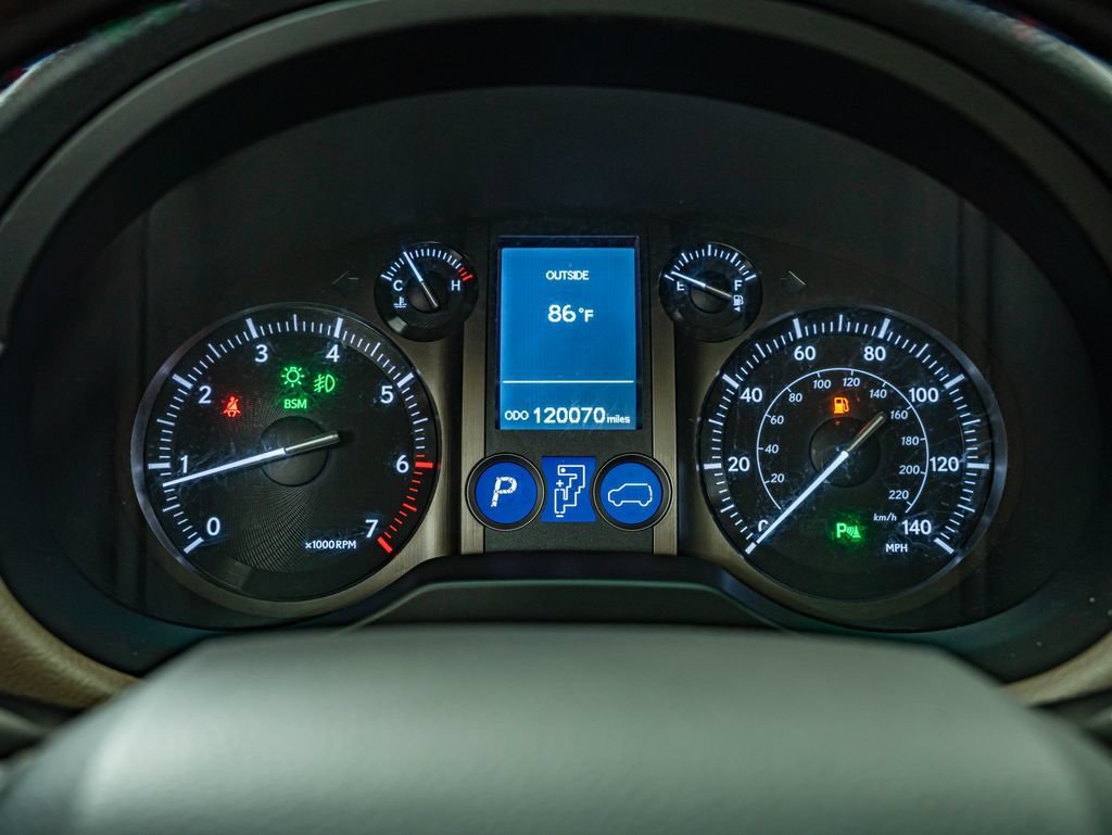 Used 2014 Starfire Pearl Lexus 460 image 25