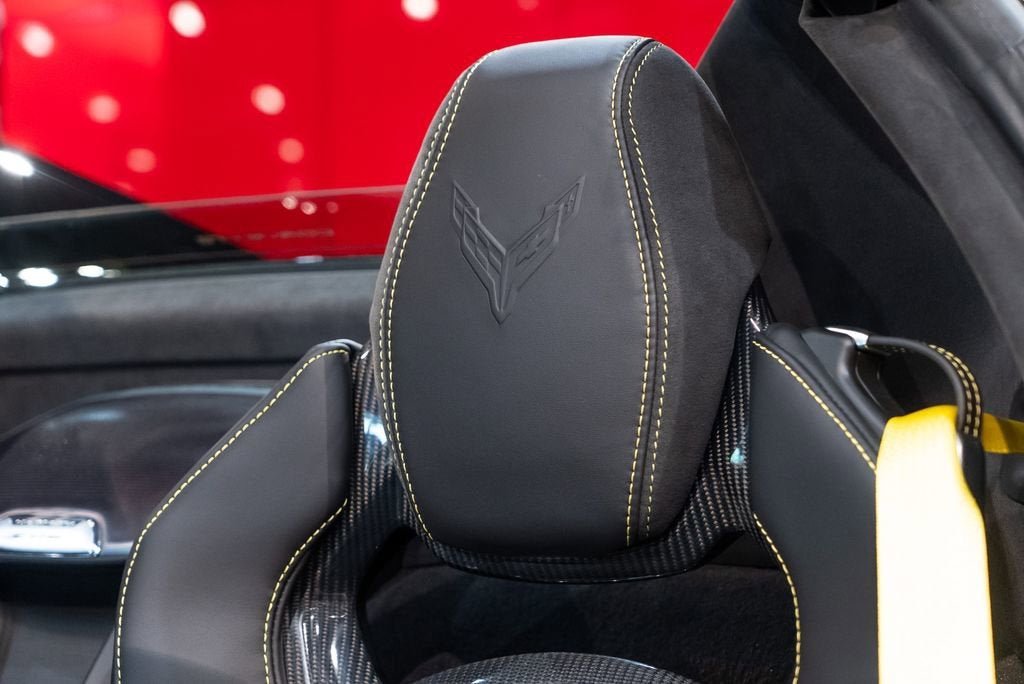 Used 2025 Black Chevrolet Z06 image 22
