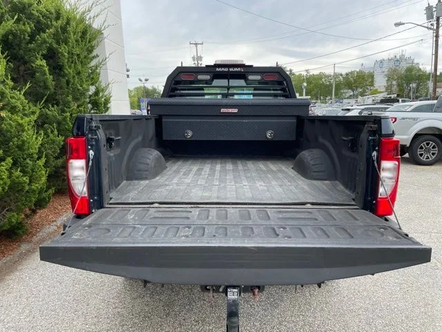 Used 2022 Blue Metallic Ford XL image 21