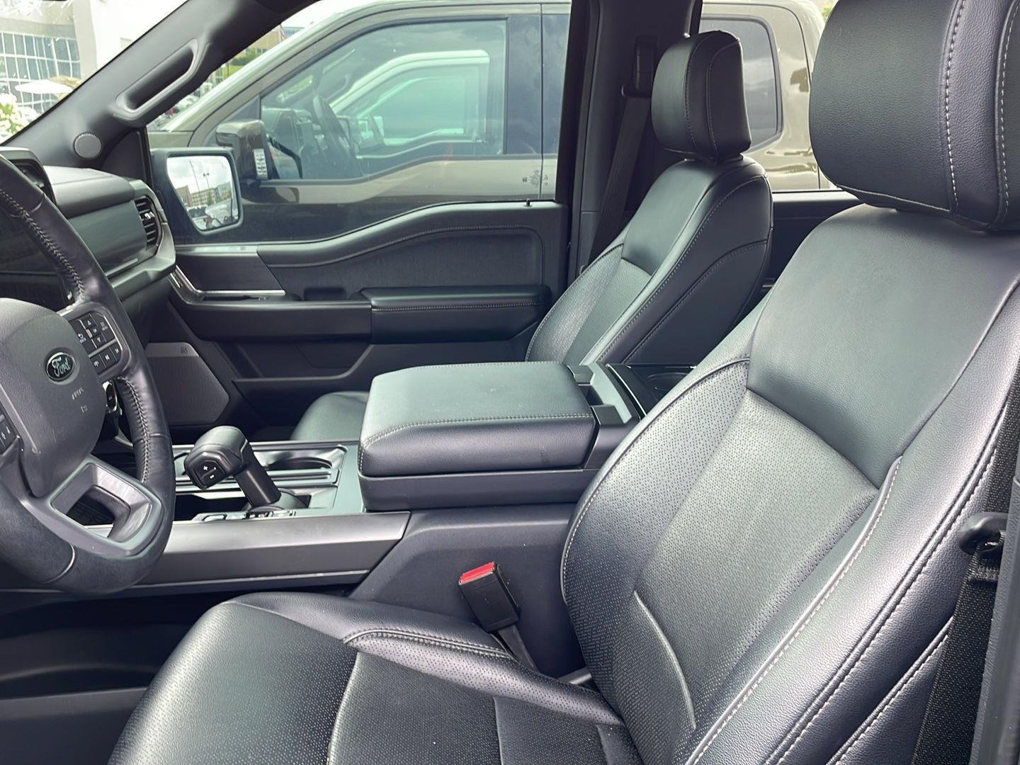 Used 2024 Agate Black Ford LARIAT image 3