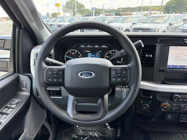 New 2026 Oxford White Ford F-350® XL image 25