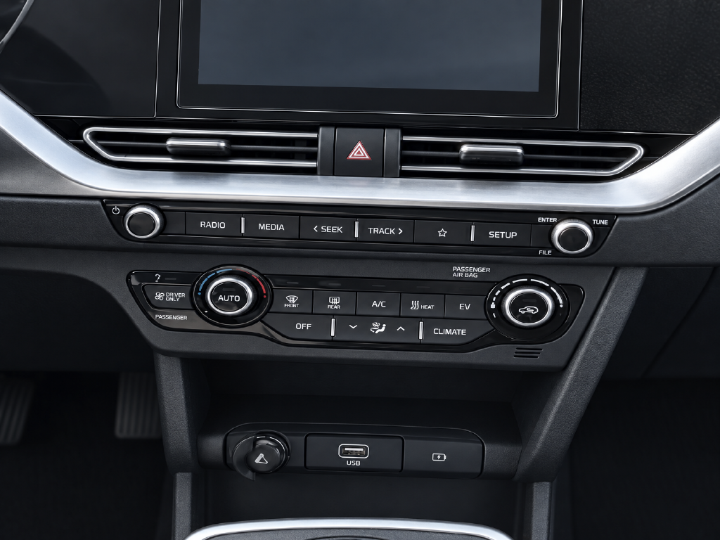Used 2020 Silver Kia EX image 9