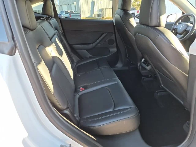 Used 2021 White Tesla Long Range image 35