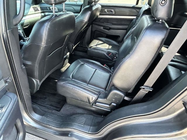 Used 2019 Gray Ford XLT image 27