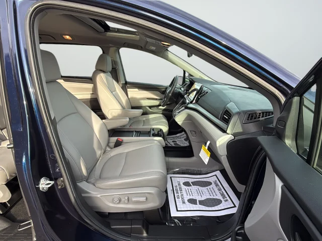 Used 2024 Blue Honda EX-L image 26