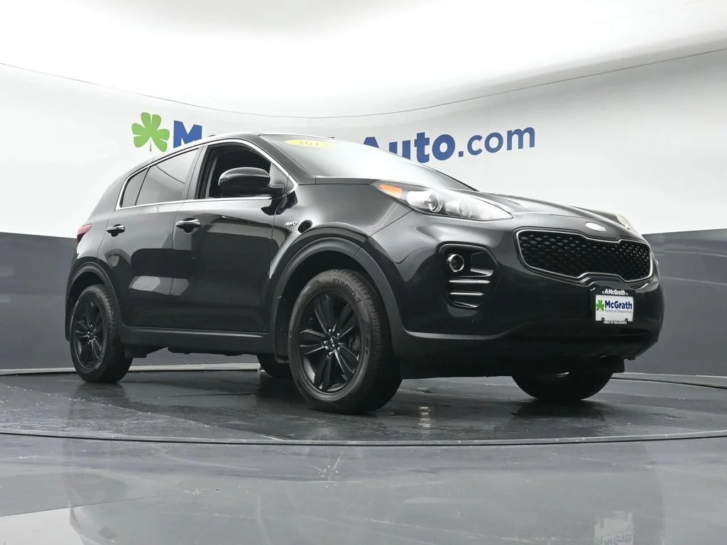 Used 2017 Red Kia LX image 25