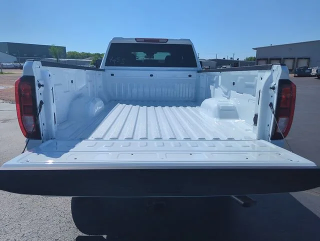New 2026 Summit White GMC Pro image 24