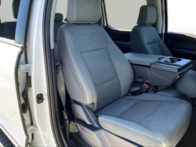 Used 2025 White Ford XLT image 30