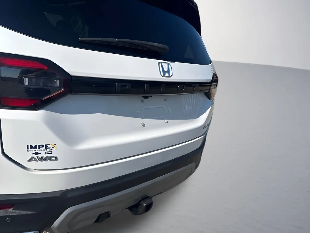 Used 2023  Honda Touring image 35