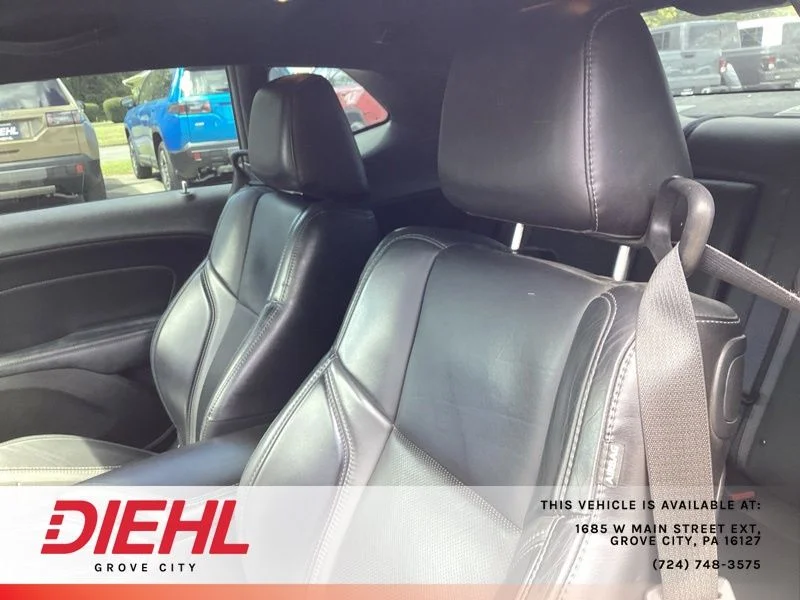 Used 2019 Gray Dodge SXT image 16